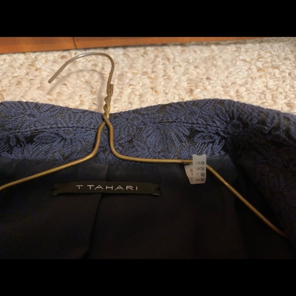 Floral Jaquared embellished blazer - Picture 7 of 9